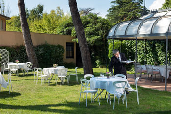 Outdoor Banquet Area